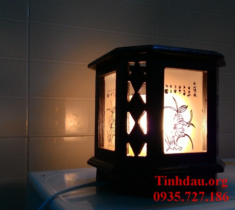 Đèn xông tinh dầu điện